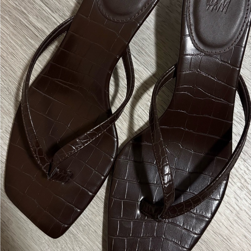 H&M Dark Brown Croc-Pattern Sandals